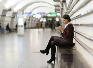 Carrelage Métro blanc : un choix pratique et esthétique pour vos murs d’intérieur